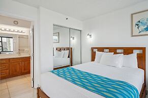Gorgeous High Rise Waikiki Condo with Ocean and Diamond Head Views by 