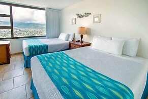 Deluxe Panoramic Mountain View Condo - 37th Floor, Free parking & Wifi