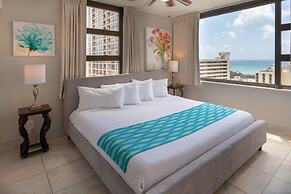 Newly Remodeled Corner Unit at the Waikiki Banyan with Diamond Head Vi