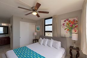 Newly Remodeled Corner Unit at the Waikiki Banyan with Diamond Head Vi