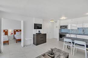 Standard Ocean View Condo - 36th Floor, Free parking & Wifi by Koko Re