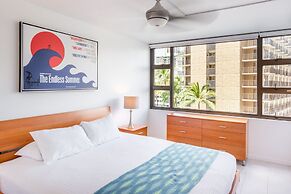 Deluxe Garden View Waikiki Banyan, Free Parking by Koko Resort Vacatio