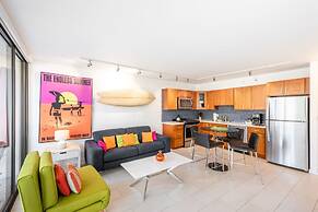 Deluxe Garden View Waikiki Banyan, Free Parking by Koko Resort Vacatio