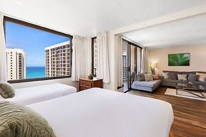 Beautifully Renovated 32nd Floor Deluxe Ocean View Waikiki Condo by Ko