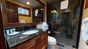 Woodlands #25 3 Bedroom Condo