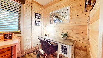 Forest Creek 29 Forest Setting Mountain Townhouse with Private Jacuzzi