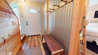 Forest Creek 29 Forest Setting Mountain Townhouse with Private Jacuzzi