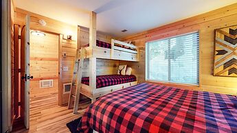 Forest Creek 29 Forest Setting Mountain Townhouse with Private Jacuzzi