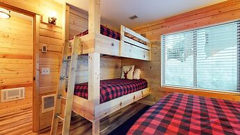 Forest Creek 29 Forest Setting Mountain Townhouse with Private Jacuzzi