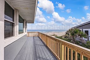 South Fletcher Beachfront Home by RedAwning
