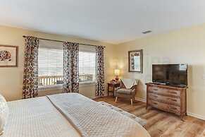 South Fletcher Beachfront Home by RedAwning