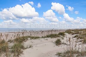 South Fletcher Beachfront Home by RedAwning