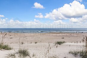 South Fletcher Beachfront Home by RedAwning