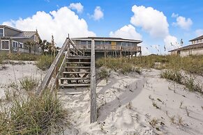 South Fletcher Beachfront Home by RedAwning