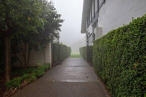 Classic 5 Beds Mt Dandenong Resort