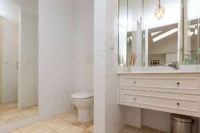 Classic 5 Beds Mt Dandenong Resort