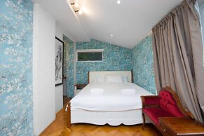 Classic 5 Beds Mt Dandenong Resort