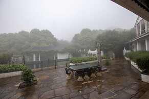 Classic 5 Beds Mt Dandenong Resort