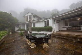 Classic 5 Beds Mt Dandenong Resort