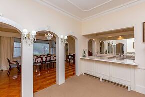 Classic 5 Beds Mt Dandenong Resort