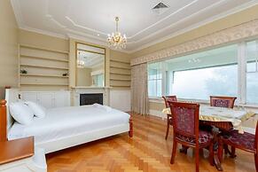 Classic 5 Beds Mt Dandenong Resort