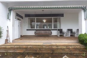 Classic 5 Beds Mt Dandenong Resort