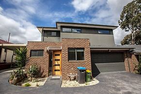 Stunning 3beds Near Knox Shopping Centro@wantirna