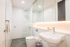 Home With Convenient Location! Close to Train&cbd