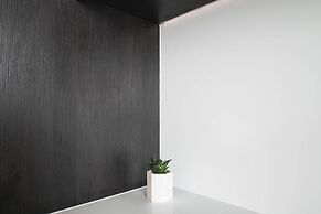 Home With Convenient Location! Close to Train&cbd