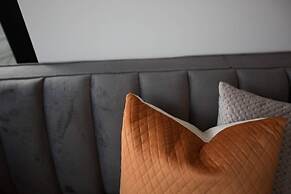 Delightful 2BR Riverview@docklands