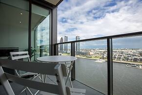Delightful 2BR Riverview@docklands