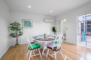 Lots Love Life Garden View Amazing Five Bedrooms