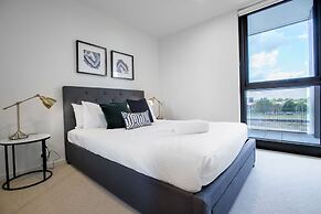 Designer 2BR With Carpark Monash Uni@caulfield