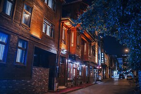 Acacia Mansion Hotel