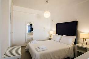 Golden Grain Suites by Checkin