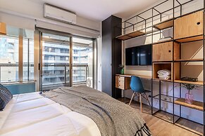 Downtown Republica Akile