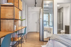 Downtown Republica Akile