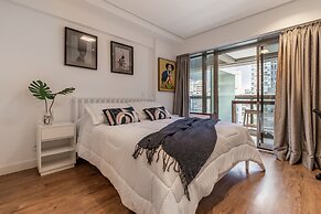 Downtown Republica Akile