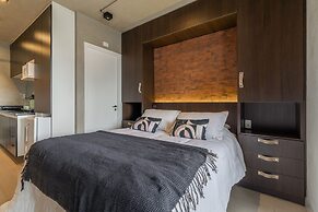 Downtown Republica Akile