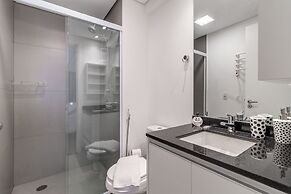 Downtown Republica Akile