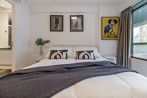 Downtown Republica Akile