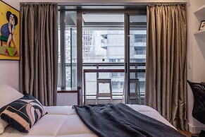 Downtown Republica Akile