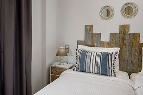 Semes Luxury Apartments by Estia