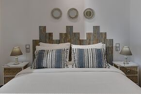 Semes Luxury Apartments by Estia