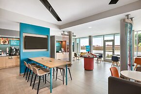 avid hotels Fort Worth - Fossil Creek by IHG