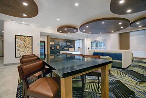 Holiday Inn Express Milwaukee Downtown by IHG