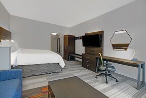 Holiday Inn Express Milwaukee Downtown by IHG