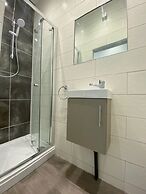 Mayfair Suite Sasco Apartments