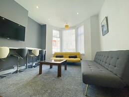Chelsea Suite Sasco Apartments