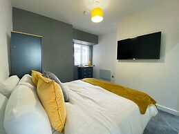 Chelsea Suite Sasco Apartments